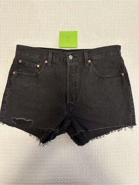 NWOT Classic Levi's 501 High-Rise Distressed Denim Cutoff Shorts